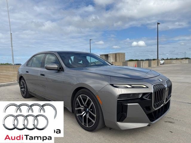 Used 2023 BMW 760i xDrive image 1
