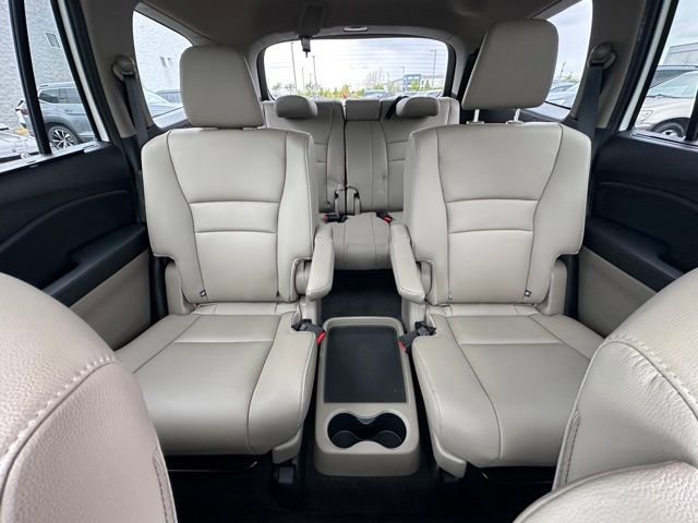 Used 2019 Honda Pilot Touring image 25