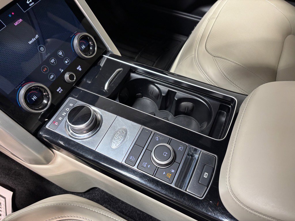Used 2022 Land Rover Range Rover Westminster Edition image 13