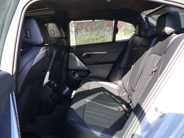 Certified 2024 BMW i5 eDrive40i w/ M Sport Package RWD image 22
