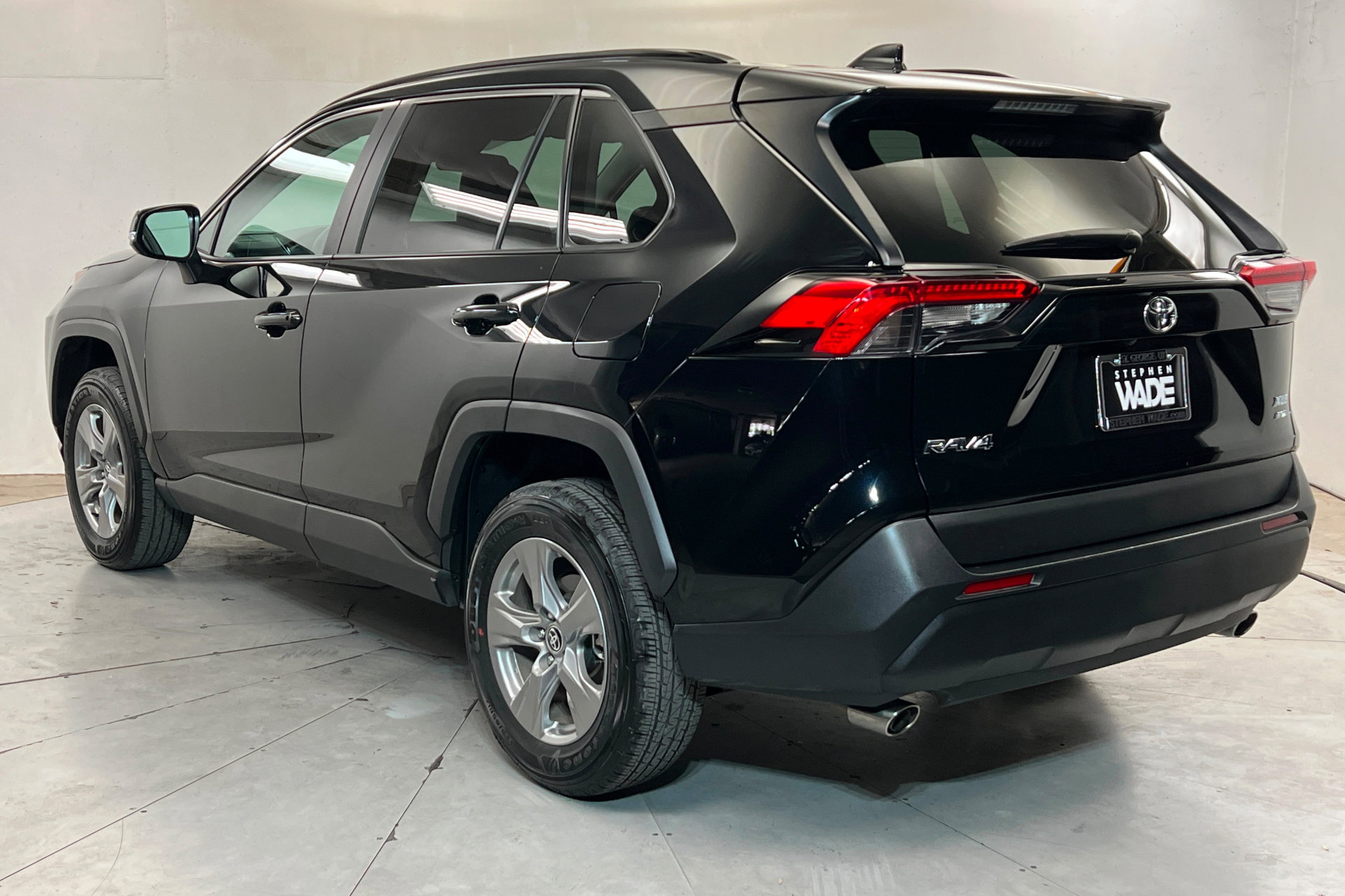 Certified 2025 Toyota RAV4 XLE AWD/4WD image 3