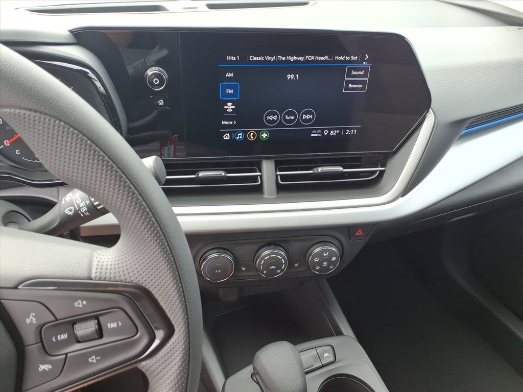 New 2026 Chevrolet Trax LS w/ LS Convenience Package FWD image 15