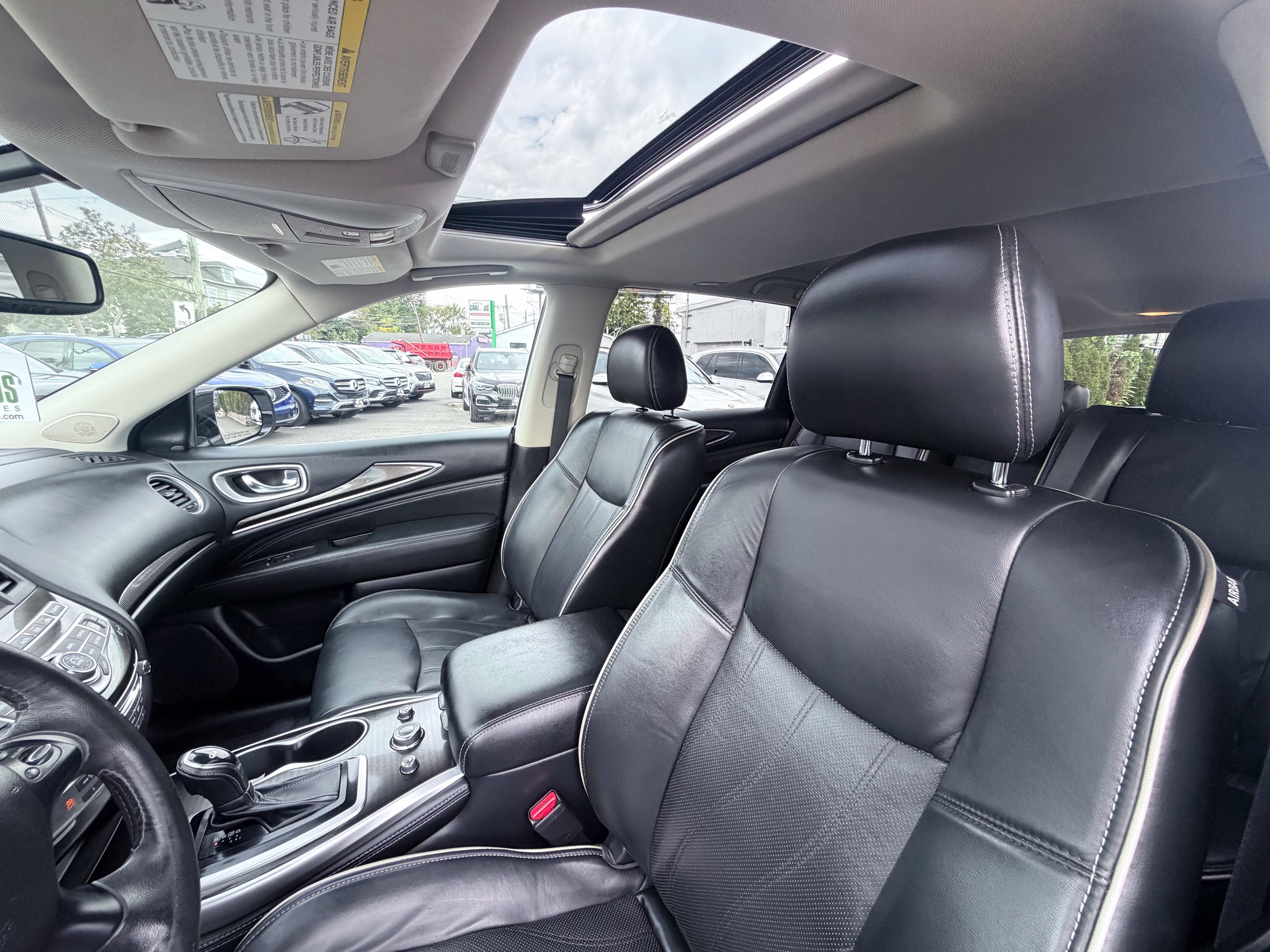 Used 2019 INFINITI QX60 Luxe w/ Essential Package AWD/4WD image 15
