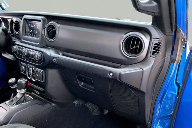 Used 2022 Jeep Gladiator Sport AWD/4WD image 18