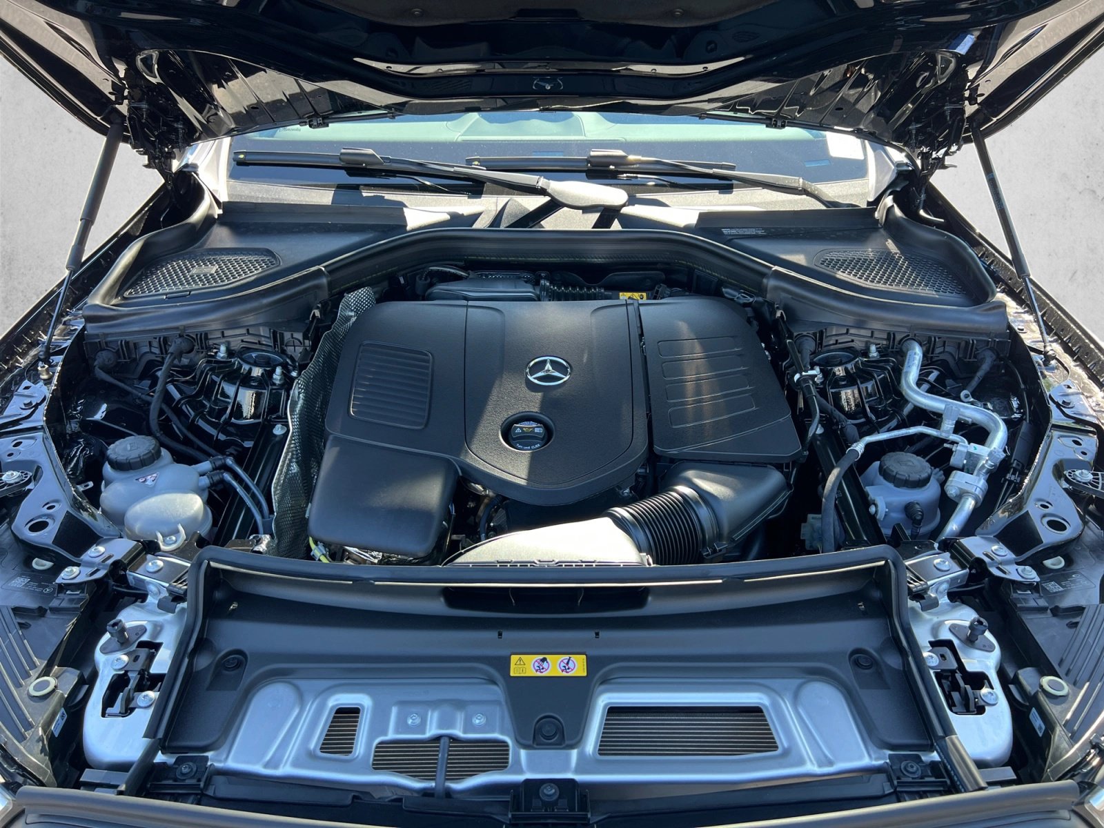 New 2026 Mercedes-Benz GLC 300 4MATIC image 18