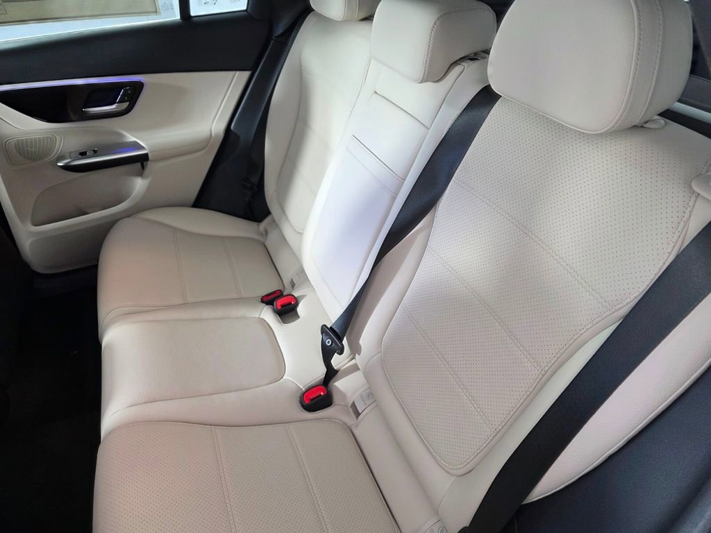 New 2026 Mercedes-Benz GLC 300 image 12