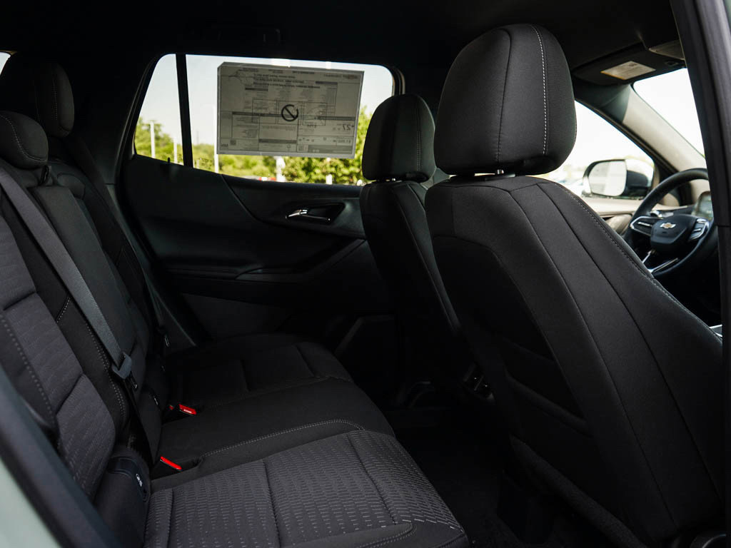 New 2026 Chevrolet Equinox LT w/ LPO, Floor Liner Package image 11