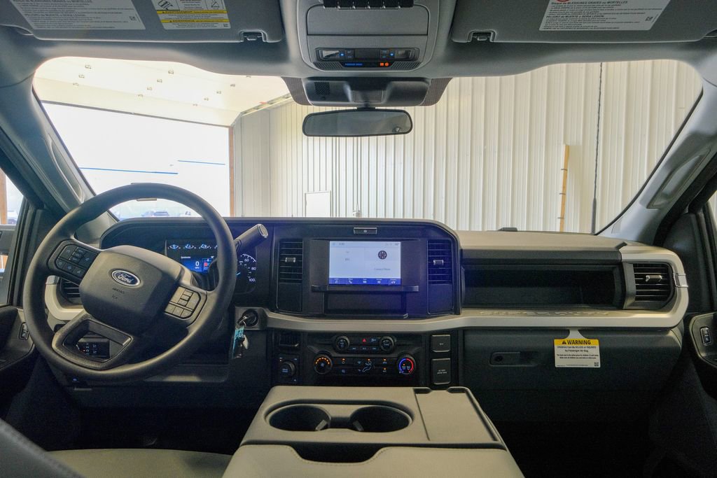 New 2025 Ford F250 XL w/ XL Chrome Package image 33