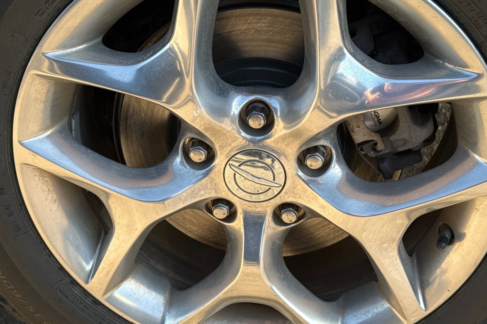 Used 2018 Chrysler Pacifica Limited FWD image 3