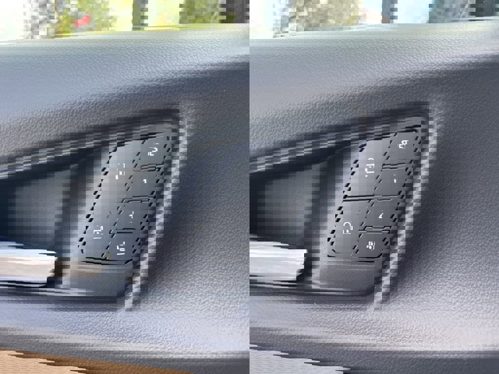 New 2026 Chevrolet Equinox ACTIV w/ Convenience Package III image 11