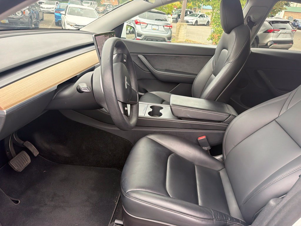 Used 2021 Tesla Model Y Long Range AWD/4WD image 9