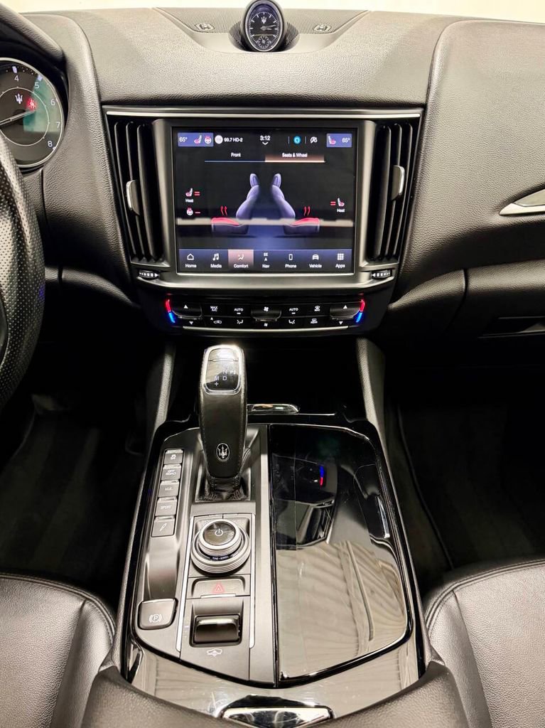 Used 2022 Maserati Levante GT image 6