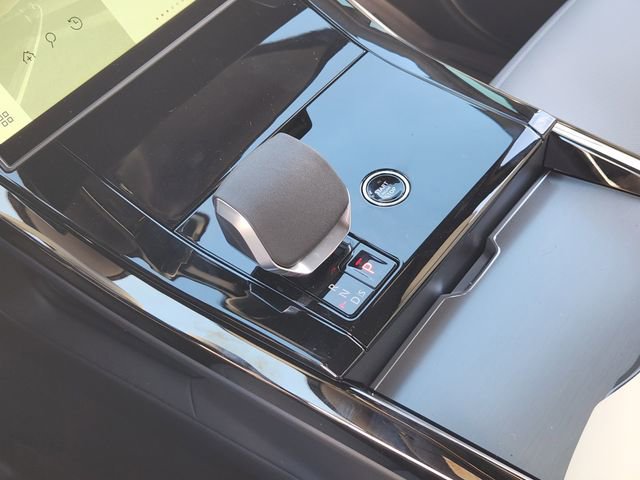 New 2026 Land Rover Range Rover Sport SE AWD/4WD image 15