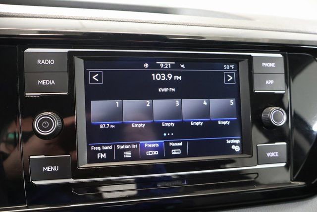 Used 2022 Volkswagen Taos S image 20