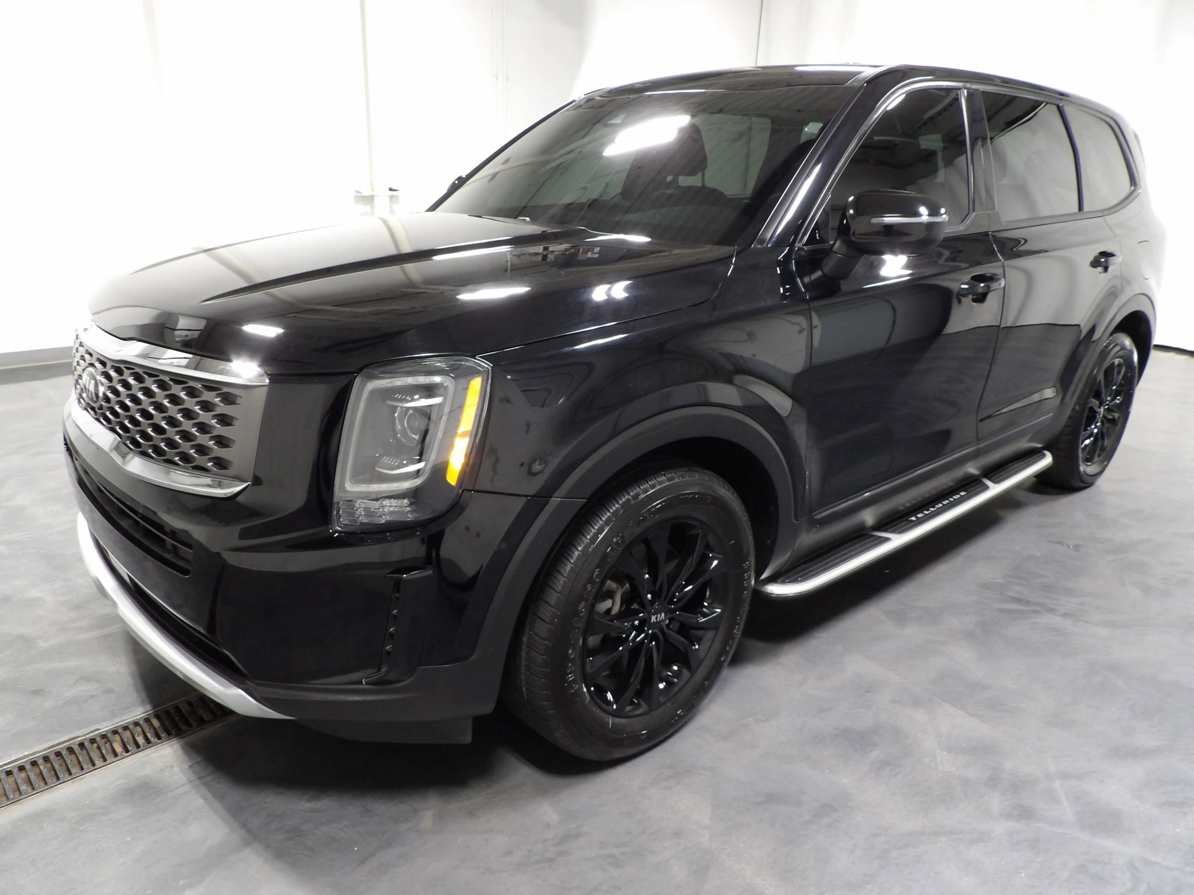 Used 2021 Kia Telluride LX AWD/4WD image 4
