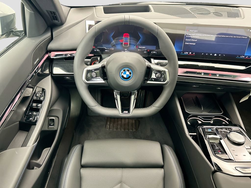New 2026 BMW i5 eDrive40 w/ M Sport Package image 10