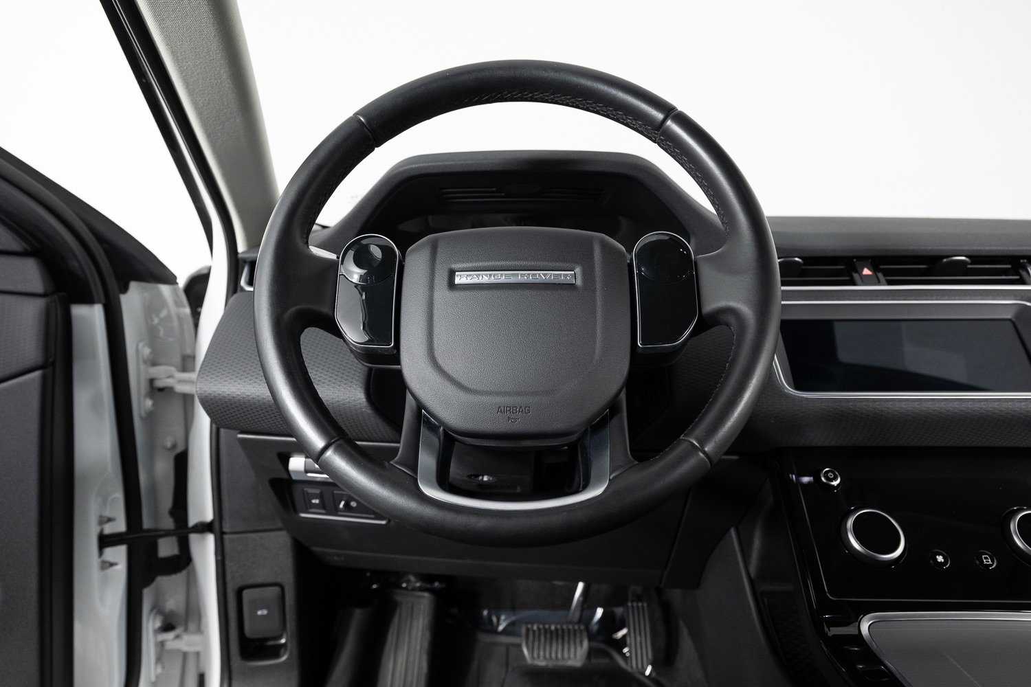 Used 2020 Land Rover Range Rover Evoque S image 30