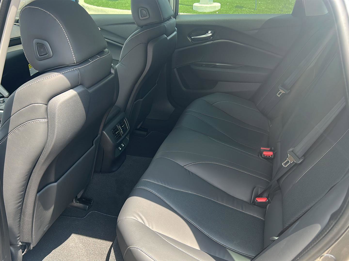 New 2025 Acura TLX w/ Technology Package image 16