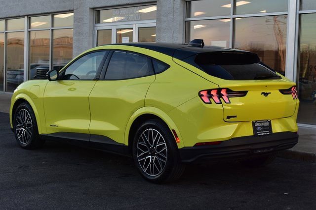 Used 2025 Ford Mustang Mach-E Premium image 4