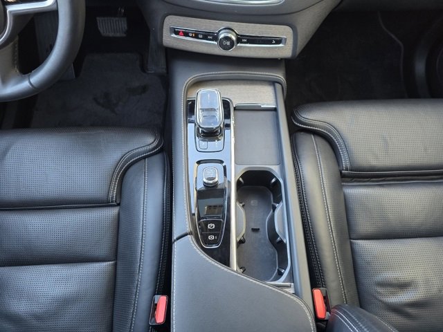 Used 2022 Volvo XC90 T8 Inscription image 30