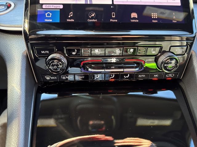 New 2025 Jeep Grand Cherokee Limited w/ Luxury Tech Group II AWD/4WD image 47