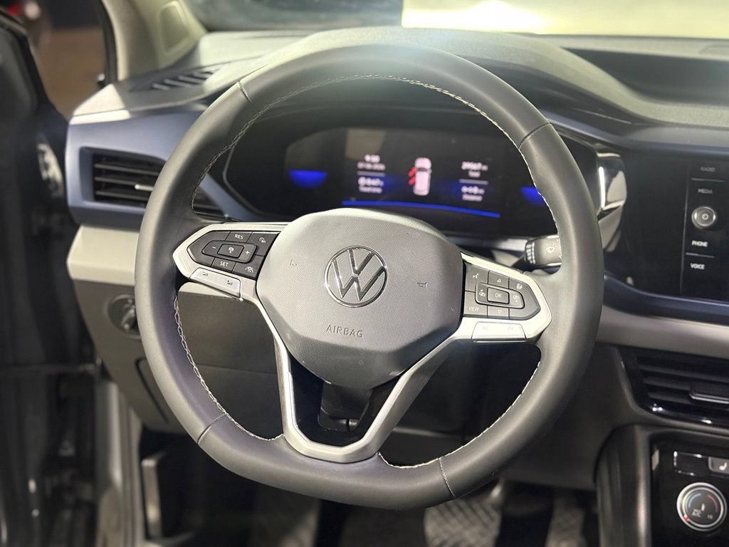 Used 2023 Volkswagen Taos SE w/ Panoramic Sunroof Package AWD/4WD image 13
