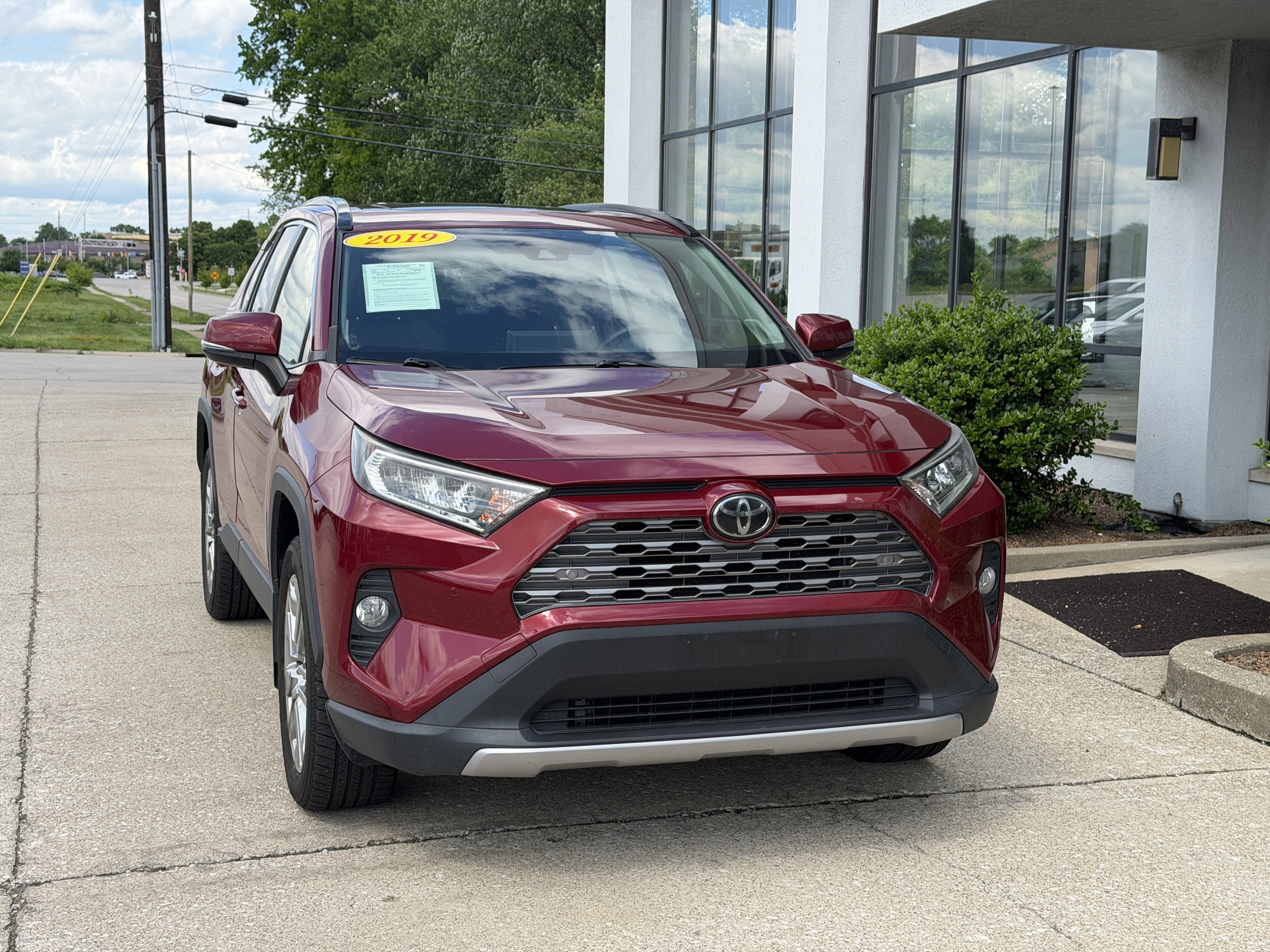 Used 2019 Toyota RAV4 Limited w/ All Weather Liner Package AWD/4WD image 19