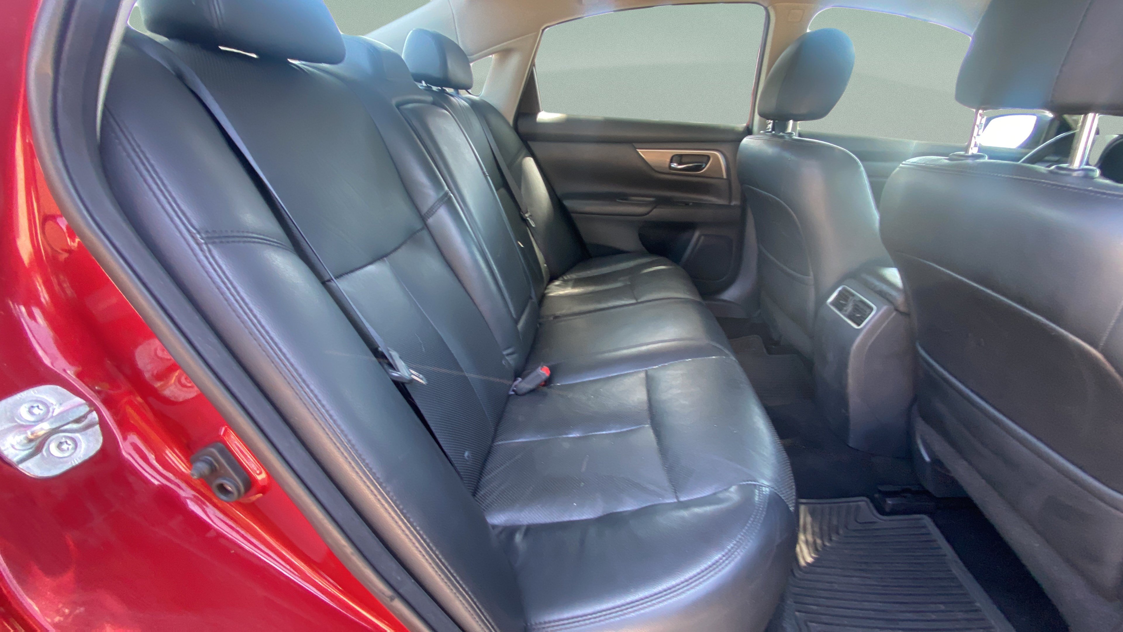 Used 2015 Nissan Altima 3.5 SL FWD image 25
