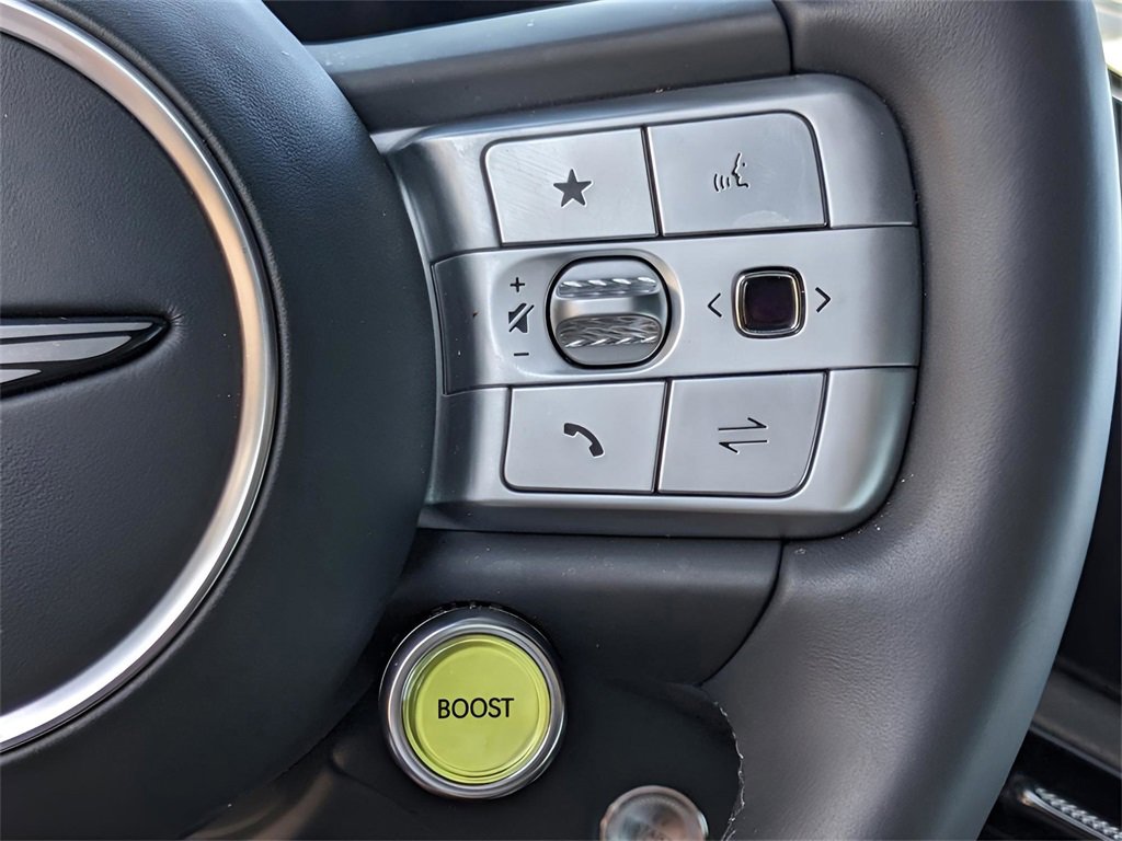 Used 2023 Genesis GV60 Performance image 14