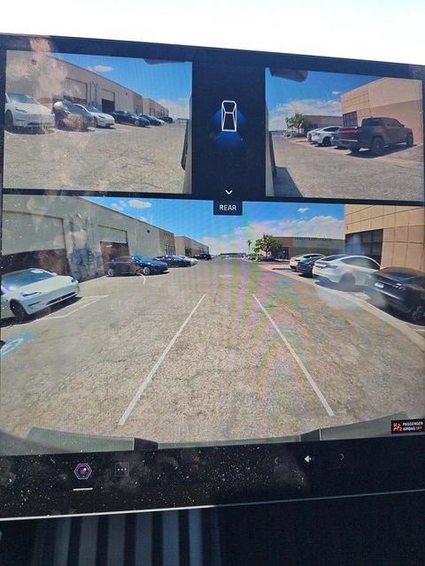 Used 2024 Tesla Cybertruck AWD Crew Cab image 21