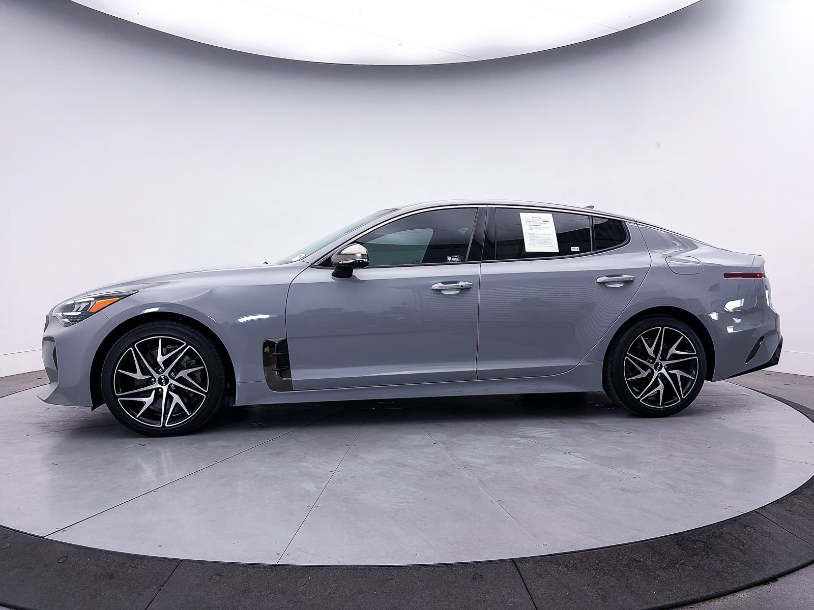 Used 2022 Kia Stinger GT-Line RWD image 37