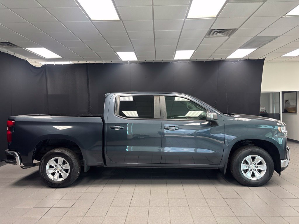 Used 2022 Chevrolet Silverado 1500 LT RWD image 2