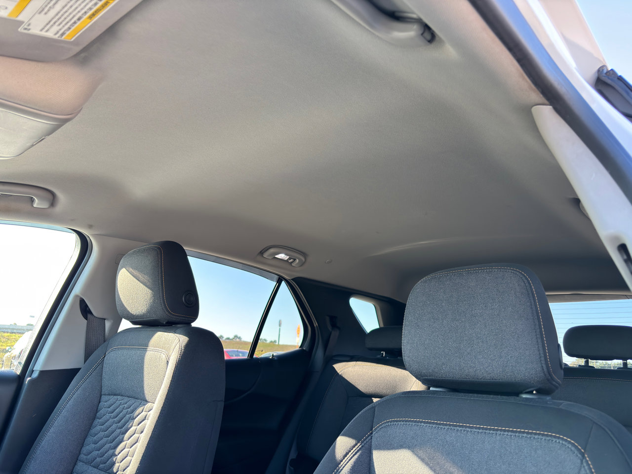 Used 2018 Chevrolet Equinox LT image 19