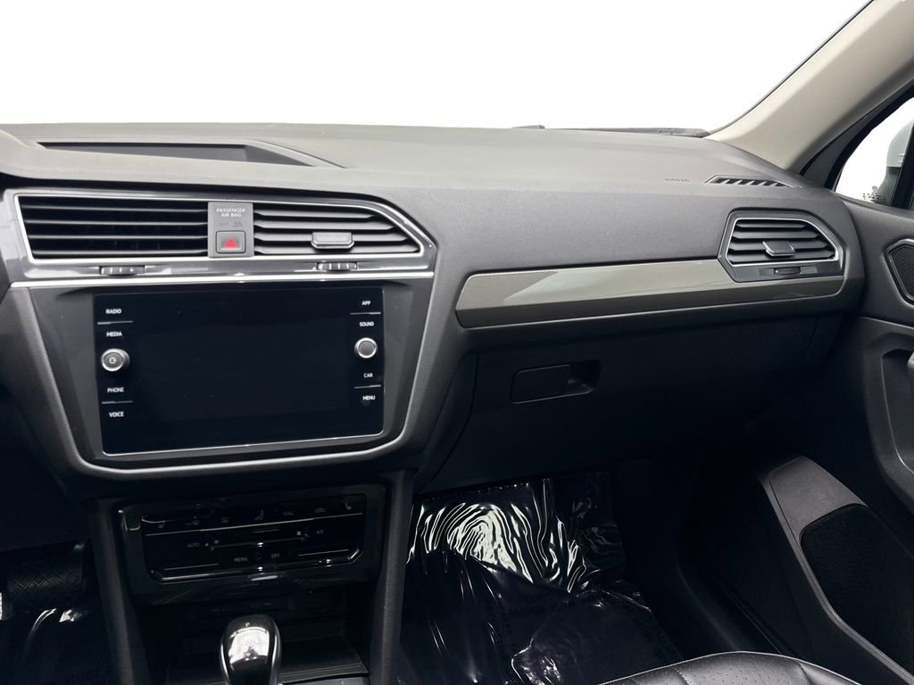 Used 2024 Volkswagen Tiguan SE FWD image 58