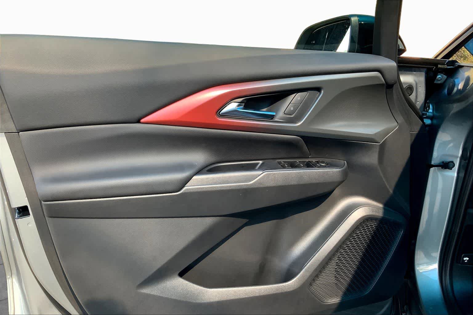 New 2026 Chevrolet Equinox EV RS FWD image 10