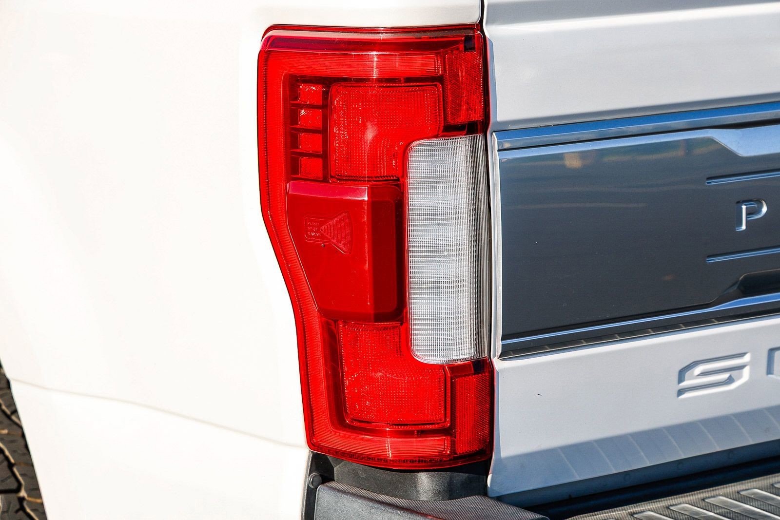 Used 2019 Ford F350 Platinum w/ Platinum Ultimate Package image 8