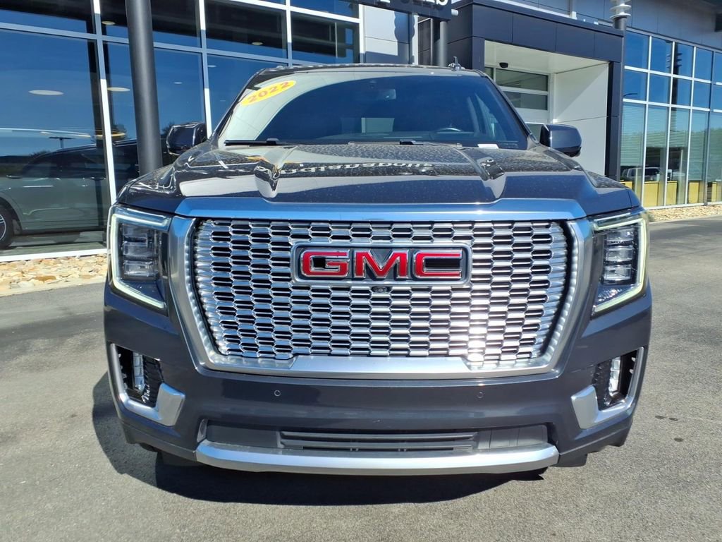 Used 2022 GMC Yukon XL Denali AWD/4WD image 9
