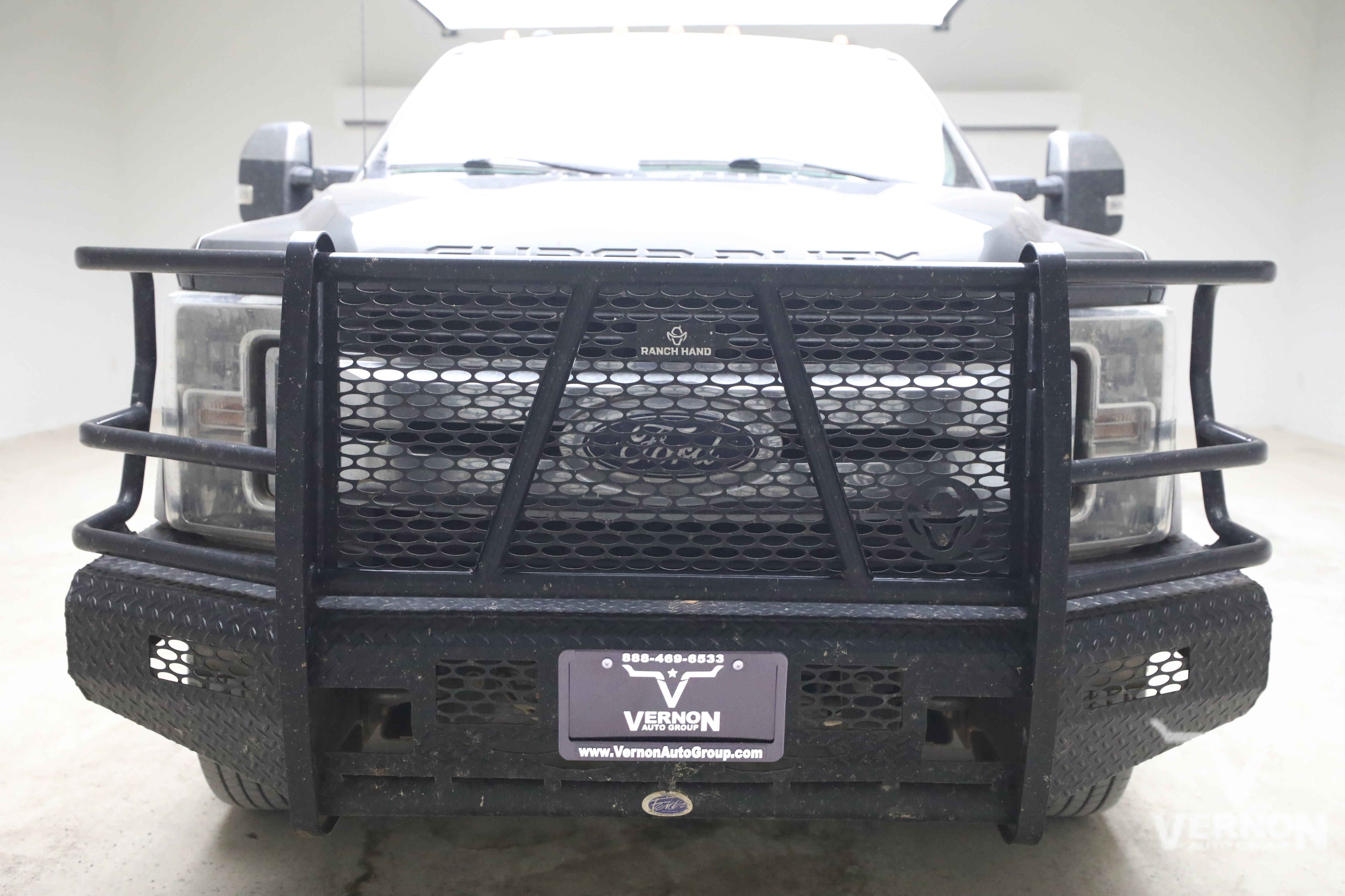 Used 2019 Ford F350 XLT w/ XLT Premium Package AWD/4WD image 7