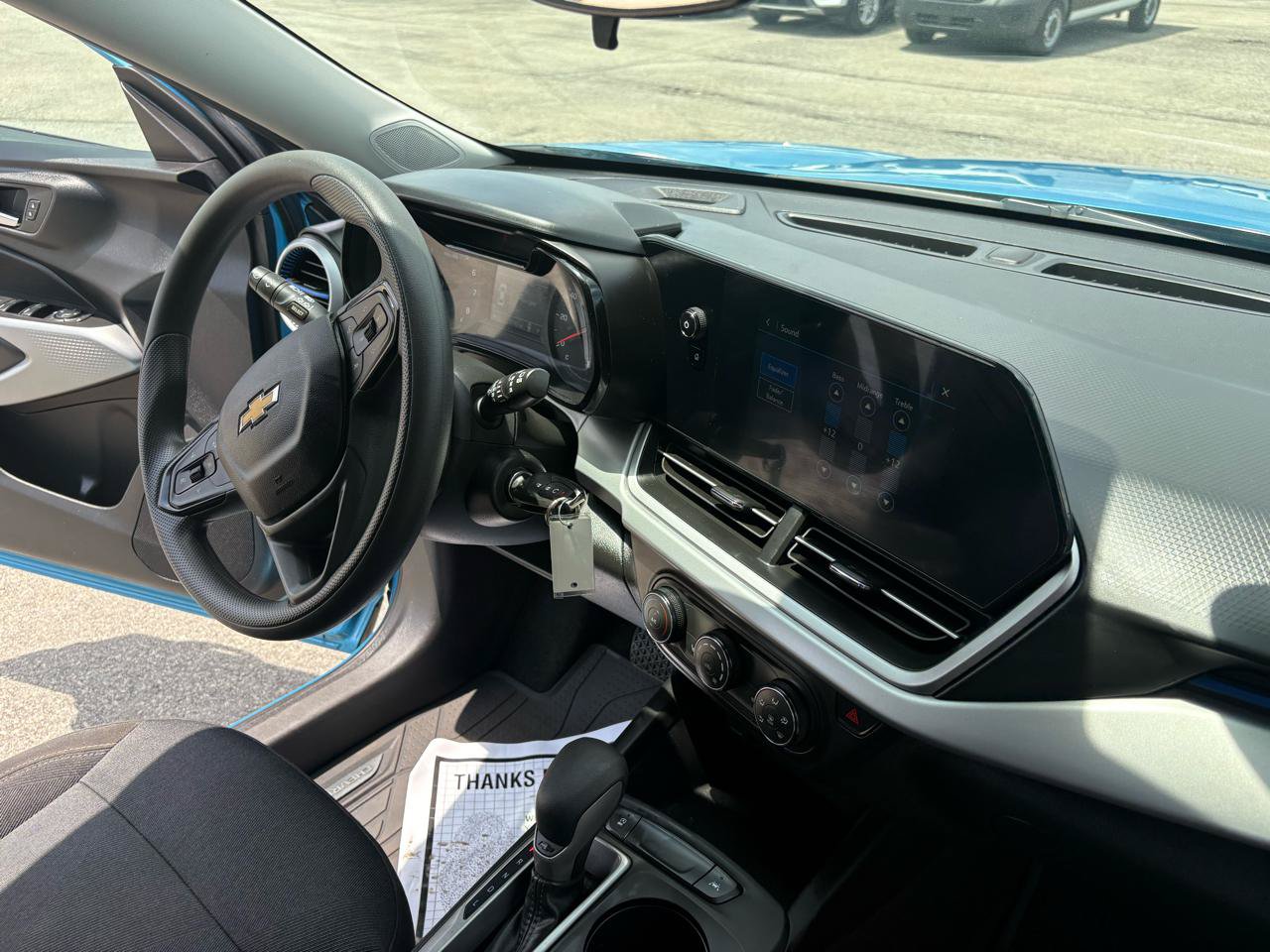 Used 2025 Chevrolet Trax LS w/ LS Convenience Package FWD image 39