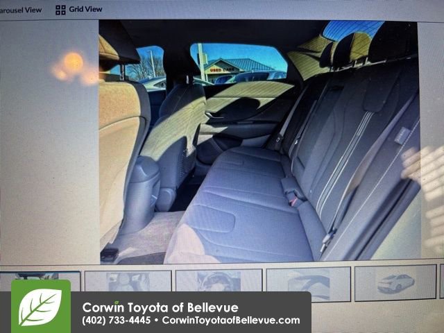 Used 2025 Hyundai Elantra SEL image 6