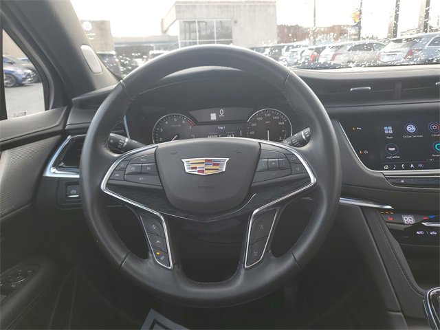 Used 2020 Cadillac XT5 Premium Luxury image 10