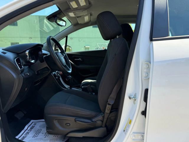 Used 2018 Chevrolet Trax LS image 12
