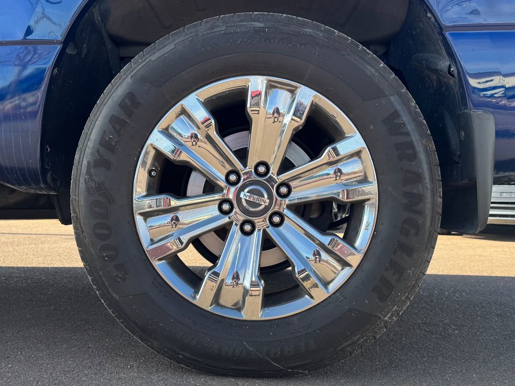 Used 2019 Nissan Titan SV w/ SV Convenience Package image 11