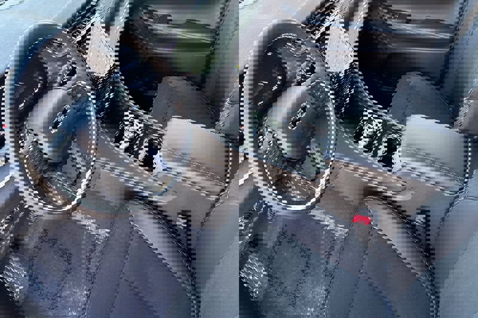 New 2025 Jeep Grand Cherokee Laredo image 11