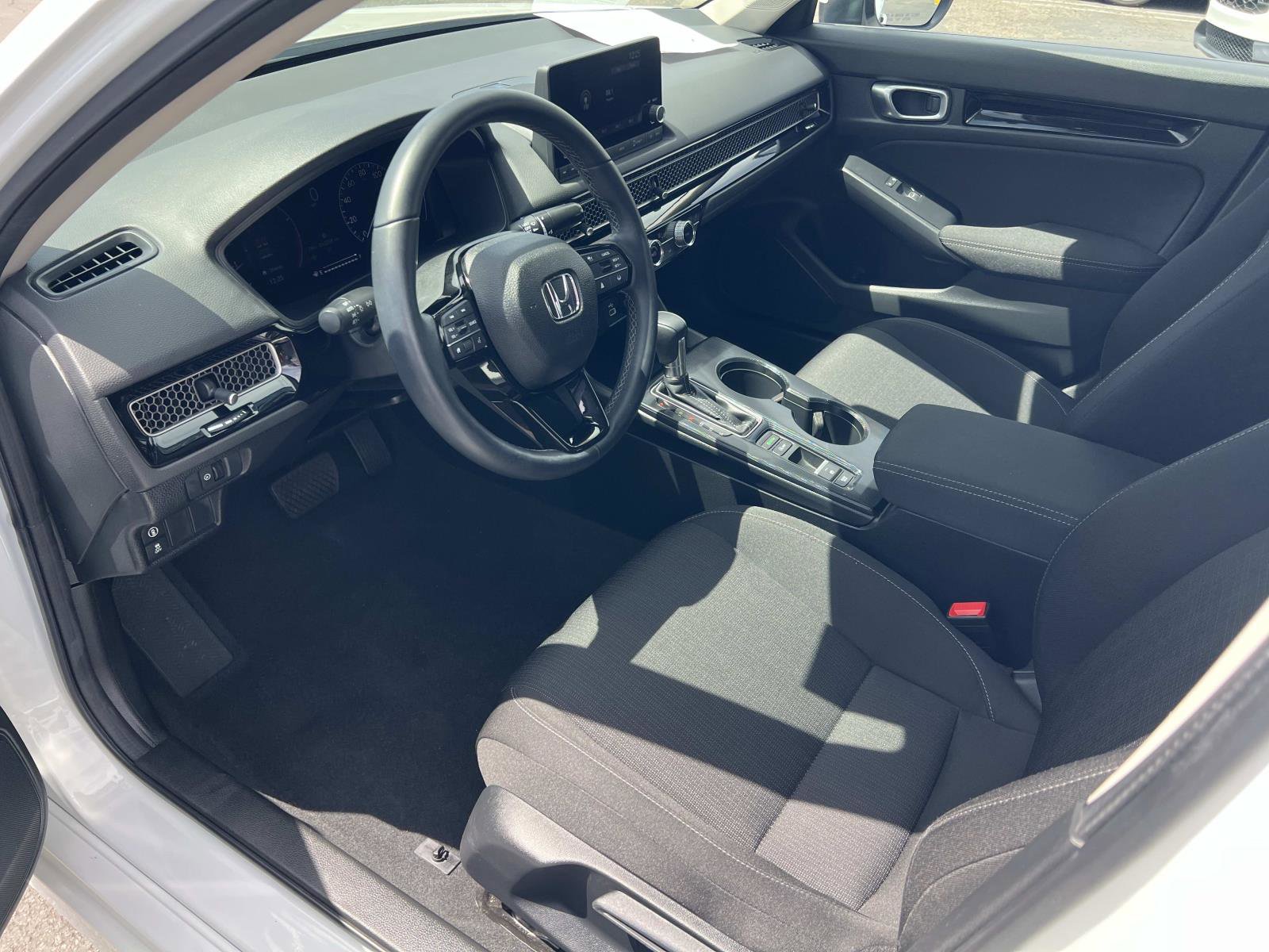 Used 2023 Honda Civic EX image 5