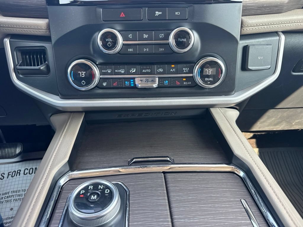 Used 2022 Ford Expedition Limited AWD/4WD image 39