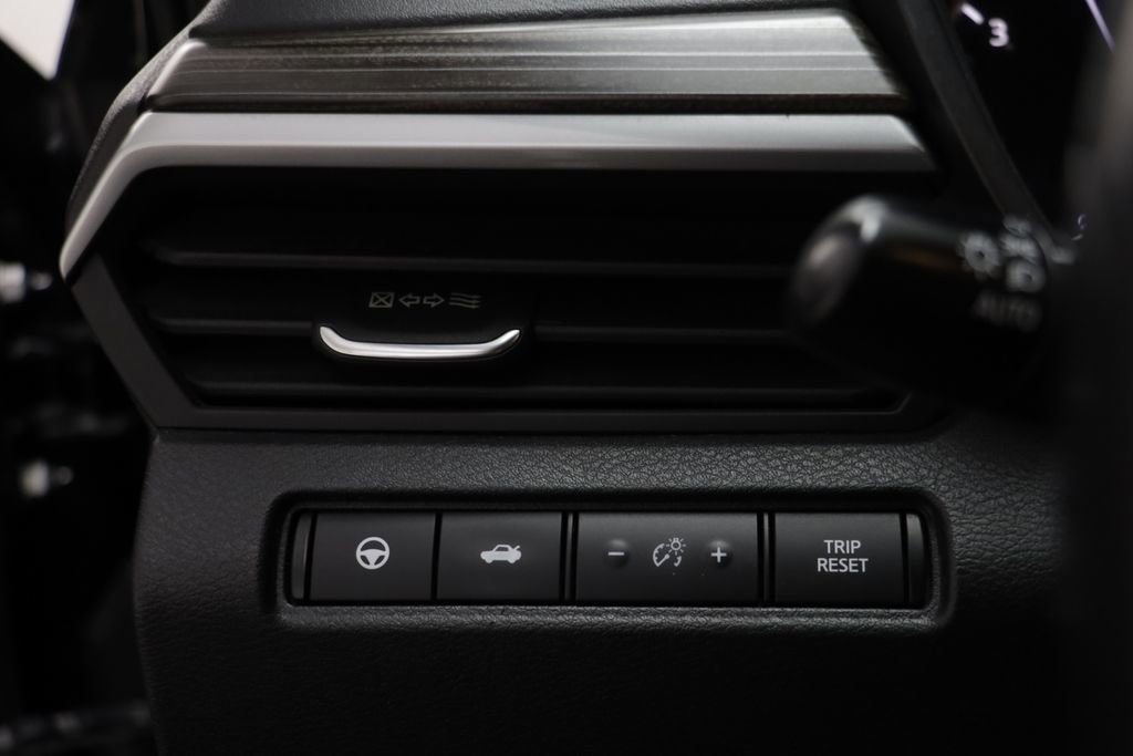 Used 2020 Nissan Altima 2.5 SL FWD image 7