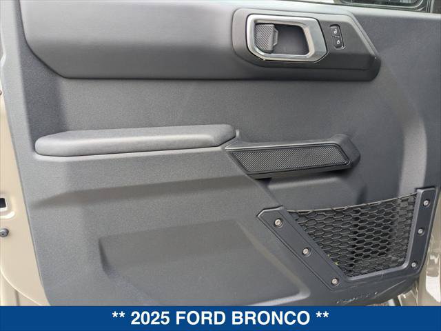 New 2025 Ford Bronco Badlands AWD/4WD image 10