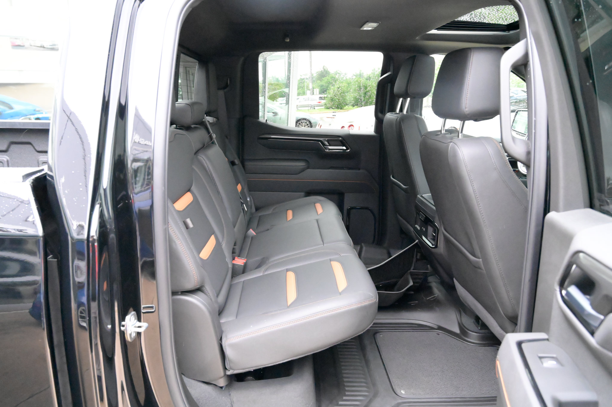 Used 2026 GMC Sierra 1500 AT4 w/ AT4 Preferred Package AWD/4WD image 47