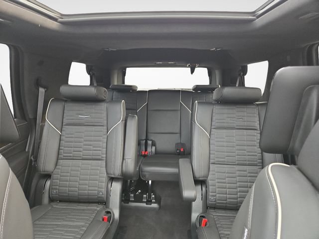 Certified 2024 Cadillac Escalade Sport Platinum w/ LPO, ONYX Package AWD/4WD image 35